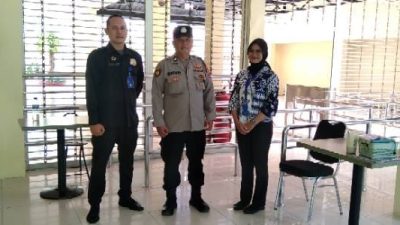 Laksankan Patroli Barcode, Aiptu Dedih Polsek Panongan Polresta Tangerang Titipkan Pesan Kamtibmas