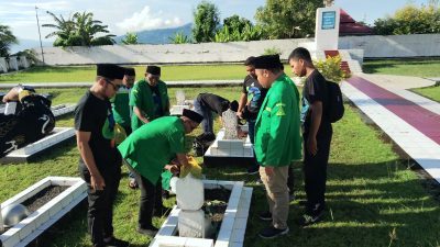 Harlah GP Ansor Ke-90 Pimpinan Wilayah GP Ansor Maluku Utara Lakukan Ziarah/ Tabur Bunga di Taman Makam Pahlawan Banau Kota Ternate