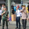 Kapolrestro Jakpus Cek dan Memberikan Himbauan Kepada Pemudik Yang Masih Mengalir di Stasiun Senen