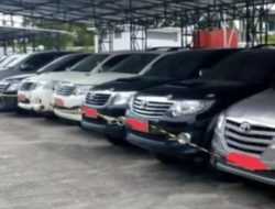 Di duga Mobil dinas milik Pemkab Kampar masih dikuasai oleh oknum anggota DPRD Kampar