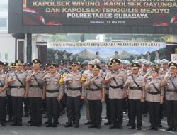 Kapolrestabes Surabaya Memimpin Pelantikan dan Serah Terima Jabatan Pejabat Utama Serta Empat Kapolsek Jajaran