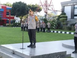 Wakapolda Sumsel Brigjen Pol M. Zulkarnain Pimpin Kegiatan Apel Di Halaman Presisi Polda Sumsel