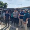 Kapolsek Sukajadi Pimpin Kegiatan Gotong Royong Serentak se-Kecamatan Sukajadi 