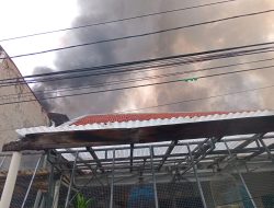 Korsleting Listrik Diduga Jadi Pemicu Kebakaran 10 Rumah Warga Di Tanah Abang, Jakarta Pusat.
