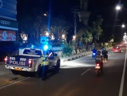 Satlantas Polres Bone Laksanakan Blue Light Patrol