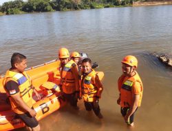 TRC BPBD Kampar Lakukan Pelatihan Penggunaan Perlatan Penyelamatan dan Pengoperasian Perahu Sungai Kampar