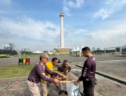 Polri Lakukan Bersih-bersih Usai Pesta Rakyat di Monas