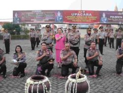 53 Anggota Polresta Sidoarjo Dapat Kado Kenaikan Pangkat di Hari Bhayangkara Ke-78