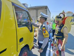 Polres Ngawi Libatkan Tokoh Wayang Saat Operasi Patuh Semeru 2024 Ajak Masyarakat Tertib Lalin