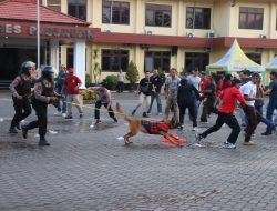 Personel Gabungan Polres Pasuruan Gelar Simulasi Sispamkota Siap Amankan Pilkada Serentak 2024