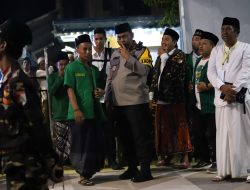 Polisi Lakukakan Pengamanan, Gresik Bersholawat d