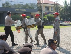 *Polres Mojokerto Maksimalkan Latihan Dalmas Siap Kawal Tahapan Pilkada 2024*