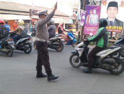 Berikan Pelayanan Publik Kepolisian, Kanit Lantas Polsek Pasar Kemis Laksanakan Gatur Lalin Pagi Hari