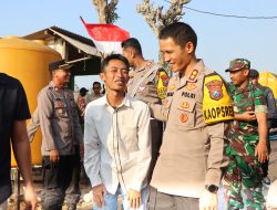 *Polres Tuban Kembali Distribusikan Air Bersih Bantu Warga di Musim Kemarau*