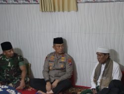 *Jelang Pilkada Serentak 2024 Kapolda Jatim Kunjungi Tokoh Ulama dan Pengasuh Ponpes di Sampang*