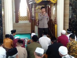 Pesan Kamtibmas oleh Kapolsek Tulangan di Masjid Nurul Huda