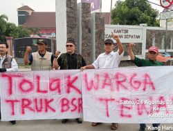 Sering Makan Korban Jiwa, Gamata Gelar Aksi Di Depan Kantor Kecamatan Sepatan Tolak Truk Tanah Yang Langgar Perbup   