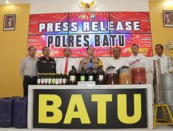 Polres Batu Ungkap Home Industri Minuman Beralkohol Diduga Ilegal