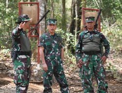 Berikan Support System, Petinggi Kodiklatal Tinjau Lattek Berganda Siswa Diktukpa TNI AL Angkatan 54