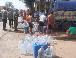 Polisi Kembali Salurkan 10 Ribu Liter Air Bersih Untuk Warga Rejotangan Tulungagung