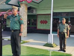 Kepala Staf Kodim 0830/Surabaya Utara Pimpin Upacara Bendera