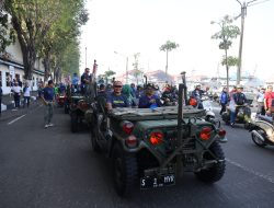 Kendarai Wilis, Irkodiklatal Bersama Komunitas Vespa Ikut Meriahkan NBOD HUT Ke-79 TNI AL