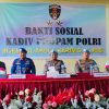 Karo Provoost Div PropamPolri Selusuri Sungai Musi Berbagi Sembako Ke Nelayan Dan Masyarakat Dengan Kapal Ditpolairud