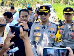 Kedatangan Kotak Suara Pilkada 2024, Polisi Perkuat Pengamanan di Gudang KPUD Lumajang