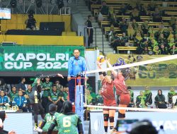 Tim Voli Putra Putri Polda Jatim Raih Kemenangan Perdana Kapolri Cup 2024 di Gresik