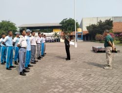 Persiapan Maksimal, Koramil Pabean Cantian Latih Siswa SMK KAL 2 untuk Lomba PBB HUT Ke-79 TNI