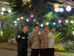 Warna-warni Lampu Hias, Perindah Suasana Mako Polresta Sidoarjo