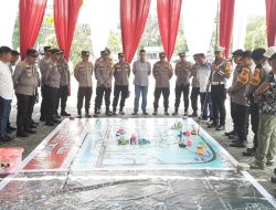 Kapolres Pimpin Apel Pengecekan dan TFG Jelang Penetapan Paslon Pilkada 2024 dan Cabut Nomor Urut Paslon. 