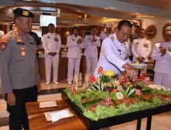 Di HUT TNI KE-79, Kodiklatal Mendapat Kado Istimewa Dari Polrestabes Surabaya