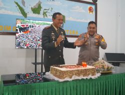 Sinergi TNI-Polri, Kodim 0830/Surabaya Utara Terima Kejutan Spesial di Hari Jadi TNI