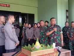 Kodim 0817/Gresik mendapatkan Surprise dari Polres Gresik dalam HUT TNI Ke-79