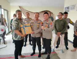 Polrestabes Surabaya Gelar Jum’at Curhat dan Bagikan Bantuan Sosial, Mendukung Kondusifitas Pilkada 2024