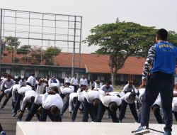 Jaga Kebugaran Tubuh, Personel Kodiklatal Laksanakan Olahraga