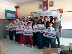 Penyerahan Bantuan Beasiswa Sekolah Untuk SD/MI SMP/Mts Bersama Econext Vintures Kabupaten Bogor   