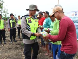 Sukseskan Asta Cita, Polres Bojonegoro Serahkan Bantuan Pertanian untuk Masyarakat