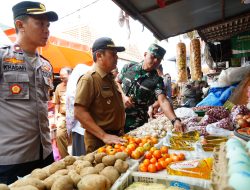 Jelang Nataru 2024 Satgas Pangan Polres Madiun bersama Forkopimda Tinjau Stabilitas Harga Sembako