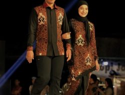 Dukung Industri Pariwisata dan Kearifan Budaya Lokal, Kapolres Ngawi Tampil Sarimbit di Event NBF 2024