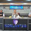 Lanjutkan TFG Polda Lampung – Polda Bali , Korlantas Gelar Tactical Floor Game Pastikan Kesiapan Operasi Lilin 2024, Kakorlantas Imbau Masyarakat Waspadai Titik Rawan