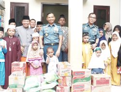Perhatian dan Peduli Anak Yatim dan Santri, Kodiklatal Beri Santunan
