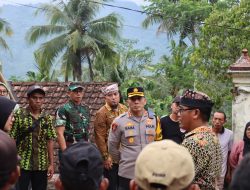 Kolaborasi Polresta Banyuwangi dan Forkopimda Salurkan Bantuan untuk Warga Terdampak Banjir