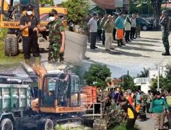 Program Tiga Pilar Wilayah Teritorial Sukodono Laksanakan Kegiatan Pembersihan Enceng Gondok dan Sampah di Bantaran Kali Jumputrejo