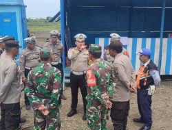 Antisipasi Arus Balik Polres Probolinggo Buka Satu Arah Tol Fungsional Probowangi Segmen Kraksaan – Gending