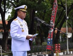 Dankodiklatal Lantik 300 Siswa Diktukba TNI AL Angkatan 55 Jadi Sersan Dua