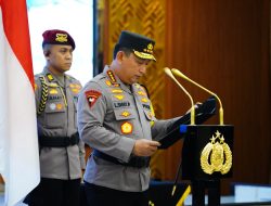 Kapolri Pimpin Sertijab Kapolda Sumbar Irjen Pol Dr. Gatot Tri Suryanta