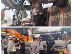 Tingkatkan Keselamatan, Satlantas Polres Gresik Bersama Jasa Raharja dan Dishub Gelar Ramp Check Bus Pariwisata
