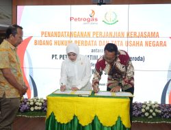 Penandatanganan MoU Bidang Datun Antara Kejati Jatim dan
